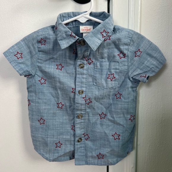 Boys 18mo chambray denim with red stars button up shirt cat & jack - Picture 1 of 3